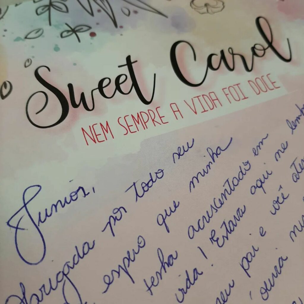 Livro Sweet Carol autografado